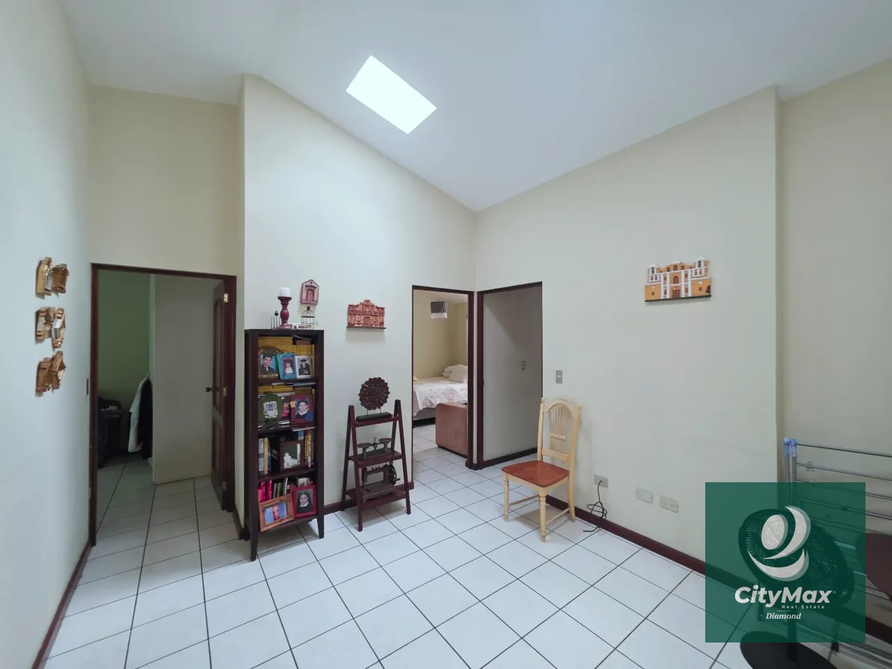 Casa en Venta en Lomas de San Nicolas Zona 16 — Casa en Venta en Zona 16, Guatemala, Ciudad — foto 11 de 14