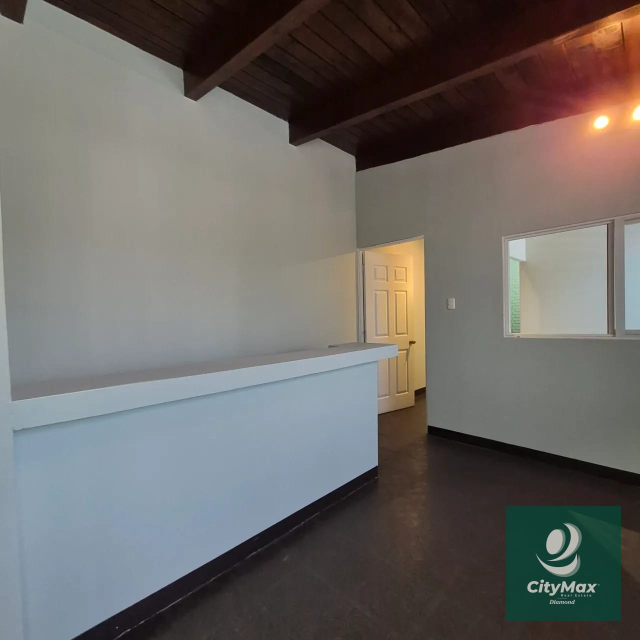 Casa en renta para uso de oficinas en zona 15 Vista Hermosa 1 — Casa en Alquiler en Vista Hermosa I, Zona 15, Guatemala, Ciudad — foto 1 de 17