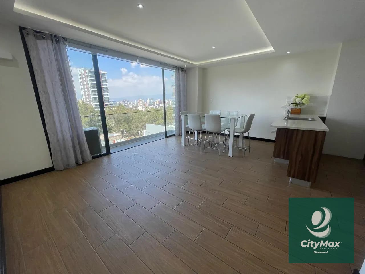Apartamento en Venta y Renta en Zona 15 Ciudad de Guatemala — Apartamento en Alquiler en Zona 15, Guatemala, Ciudad — foto 5 de 17
