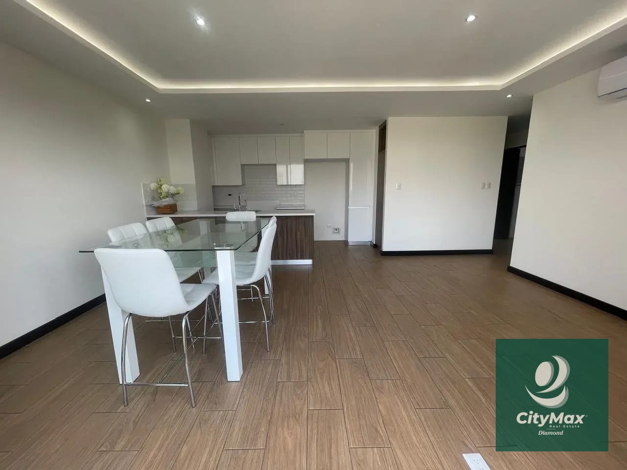 Apartamento en Venta y Renta en Zona 15 Ciudad de Guatemala — Apartamento en Alquiler en Zona 15, Guatemala, Ciudad — foto 12 de 17