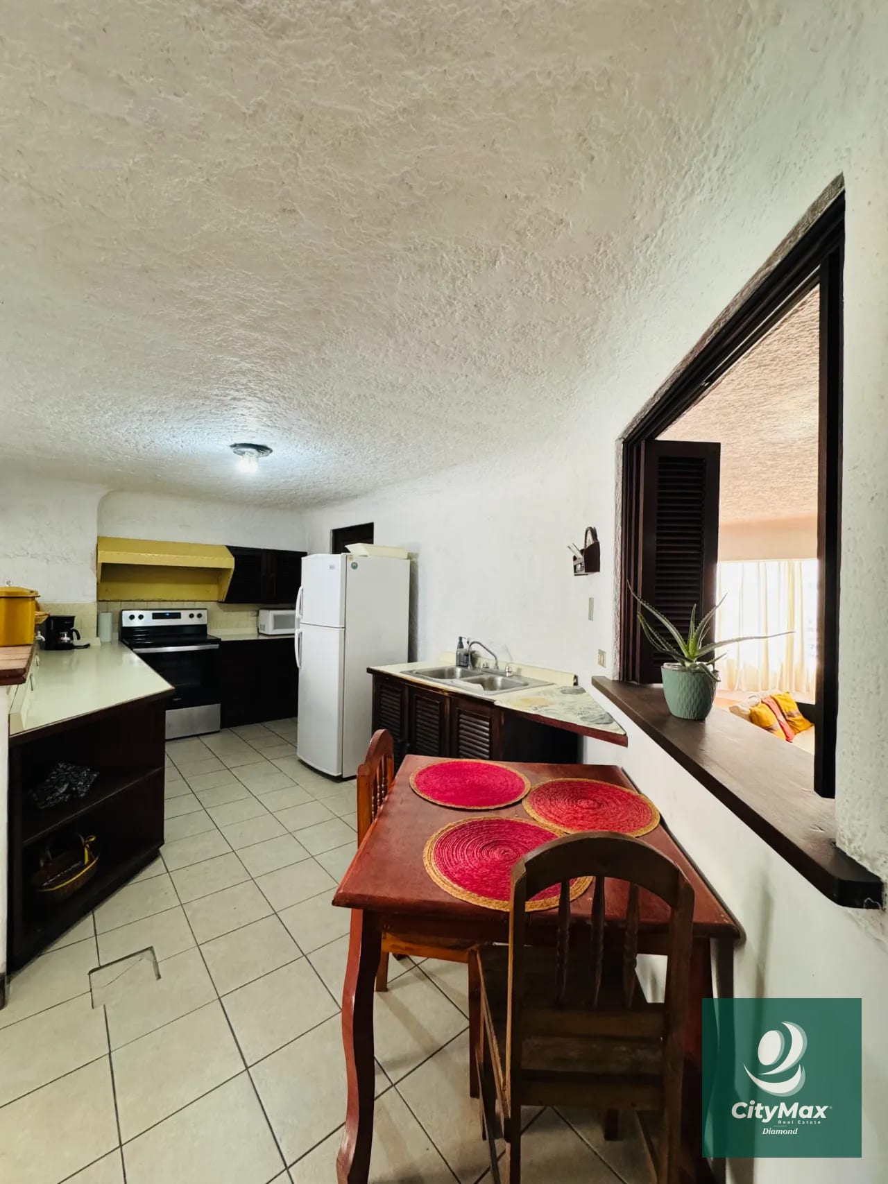 Apartamento Amueblado en venta y renta zona 10 — Apartamento en Alquiler en Zona 10, Guatemala, Ciudad — foto 5 de 16
