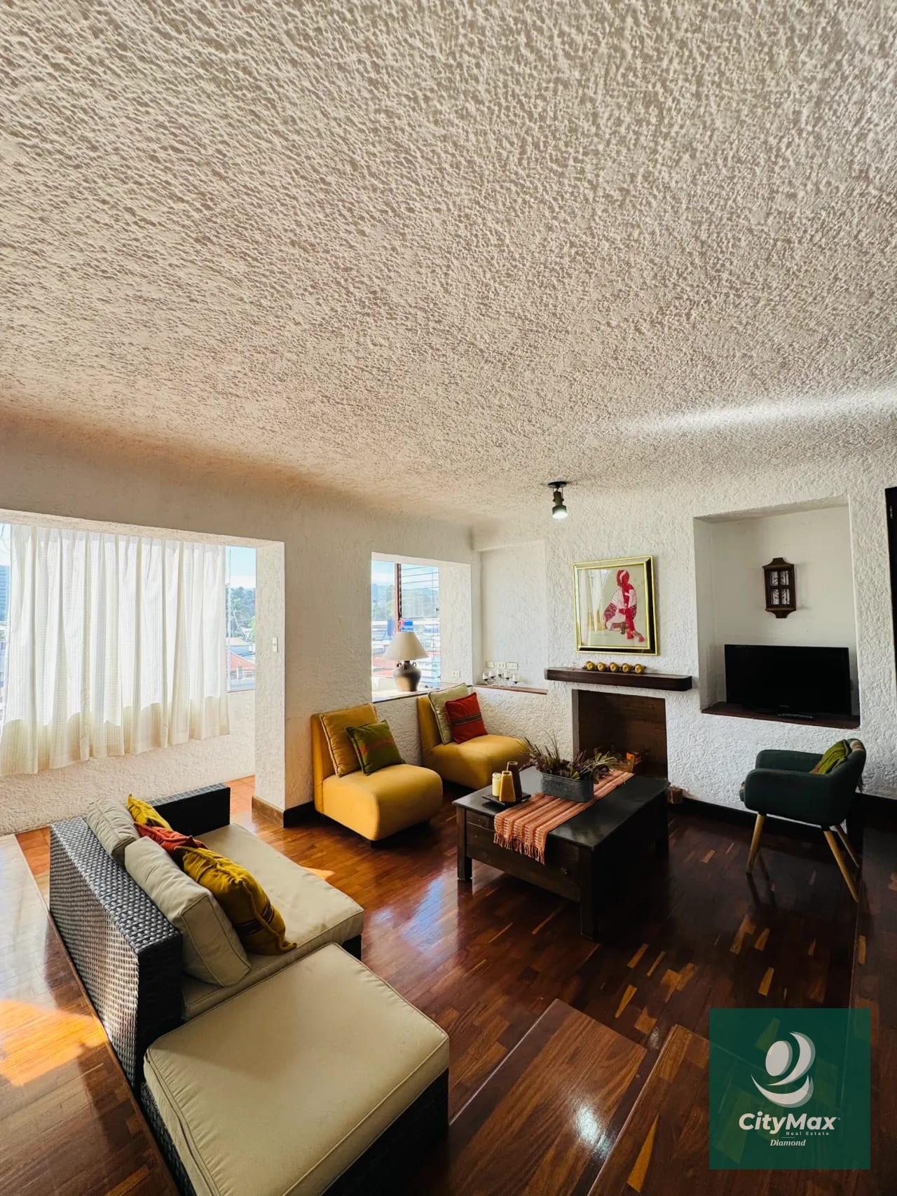 Apartamento Amueblado en venta y renta zona 10 — Apartamento en Alquiler en Zona 10, Guatemala, Ciudad — foto 2 de 16