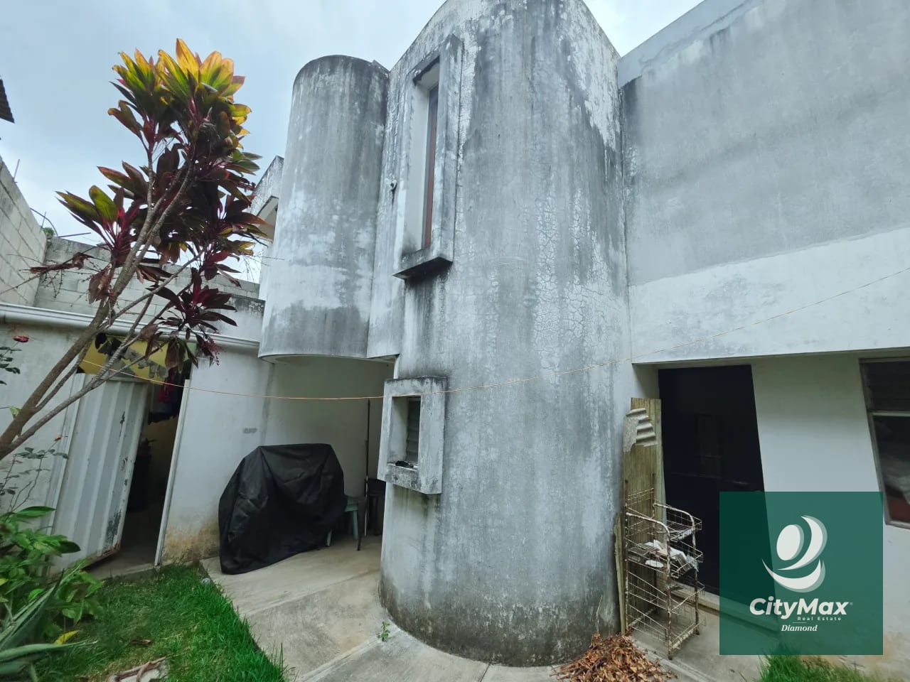 Casa en Venta con Apartamento y Locales en Zona 2 Mixco — Casa en Venta en Zona 2 Mixco, Guatemala, Ciudad — foto 10 de 17
