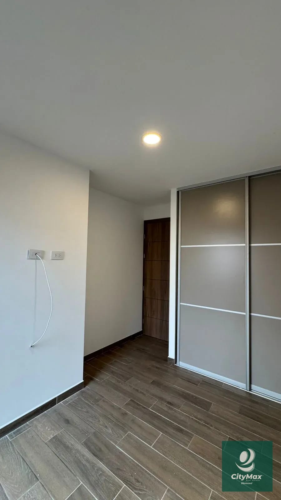 Apartamento en Renta Zona 14 Parque 14 — Apartamento en Alquiler en Zona 14, Guatemala, Ciudad — foto 2 de 17