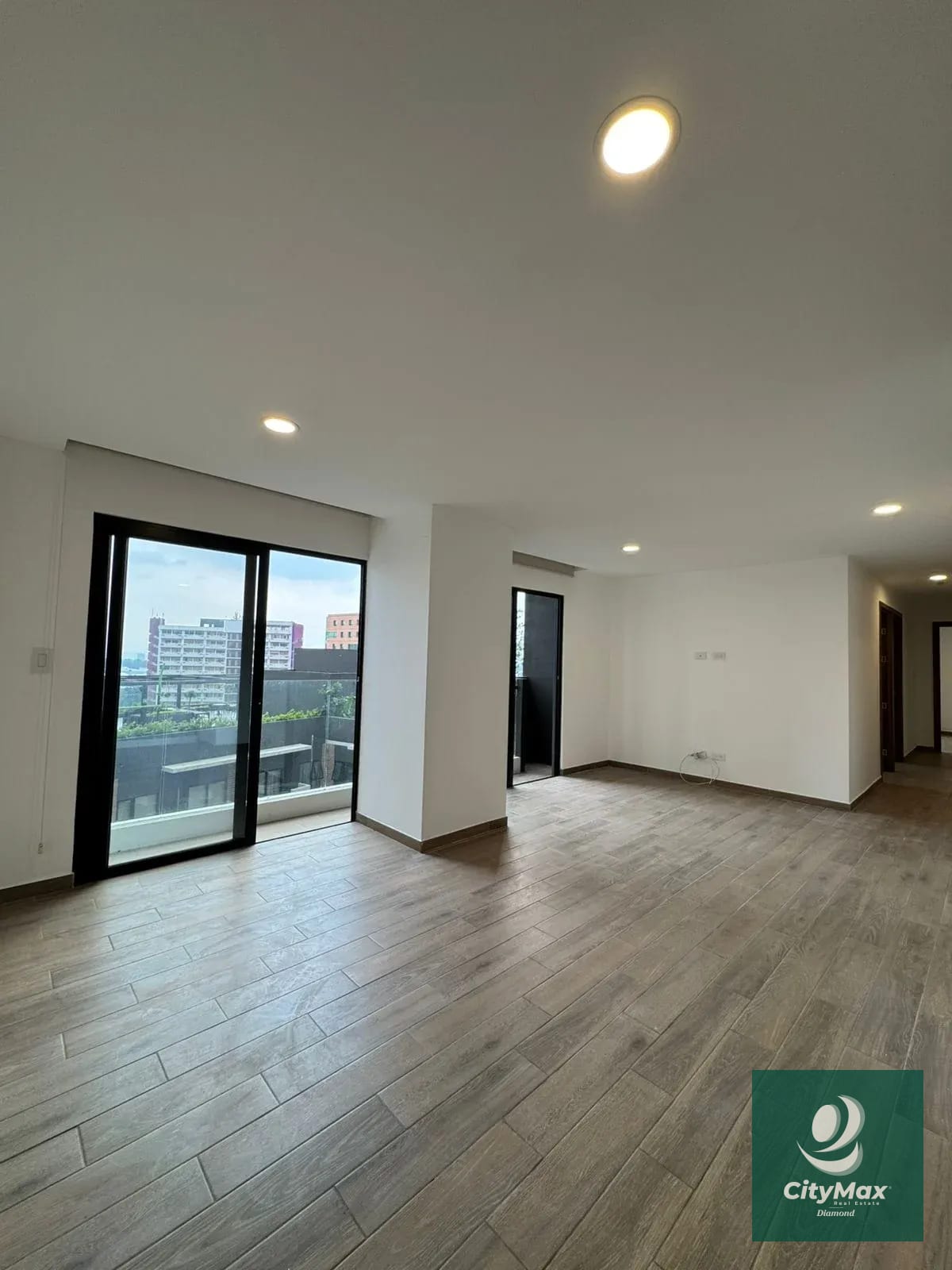 Apartamento en Renta Zona 14 Parque 14 — Apartamento en Alquiler en Zona 14, Guatemala, Ciudad — foto 17 de 17