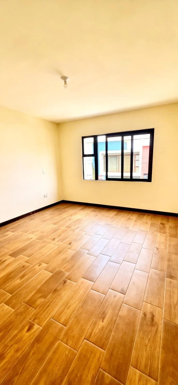 Casa Nueva en Venta Zona 16, Hacienda Real — Casa en Venta en Hacienda Real, Zona 16, Guatemala, Ciudad — foto 3 de 11