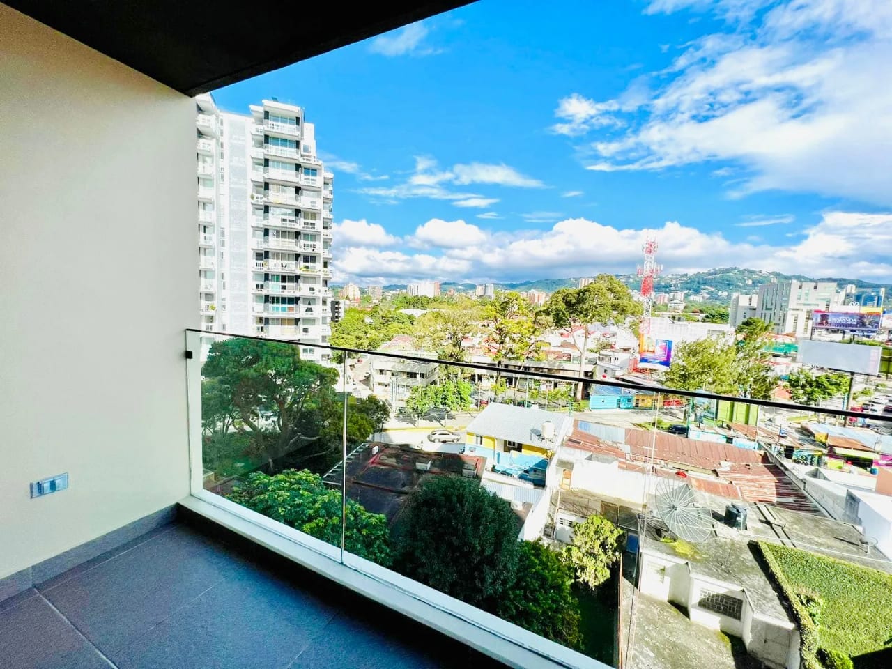 Apartamento en venta ideal para inversión en zona 10 — Apartamento en Venta en Zona 10, Guatemala, Ciudad — foto 1 de 11