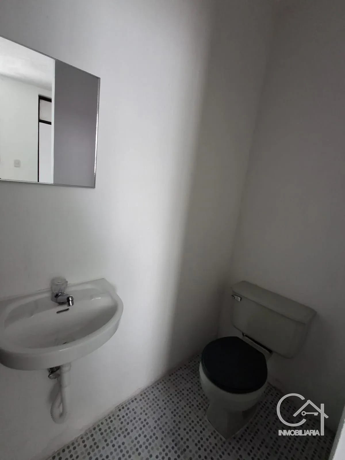 Apartamentos en Renta – Zona 2, Barrio Moderno — Apartamento en Alquiler en Zona 2, Guatemala, Ciudad — foto 15 de 16