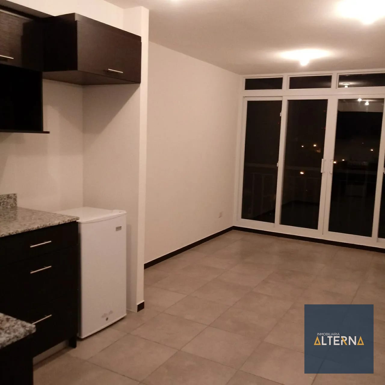 Acogedor Apartamento en Renta en zona 5 — Apartamento en Alquiler en Zona 5, Guatemala, Ciudad — foto 1 de 6