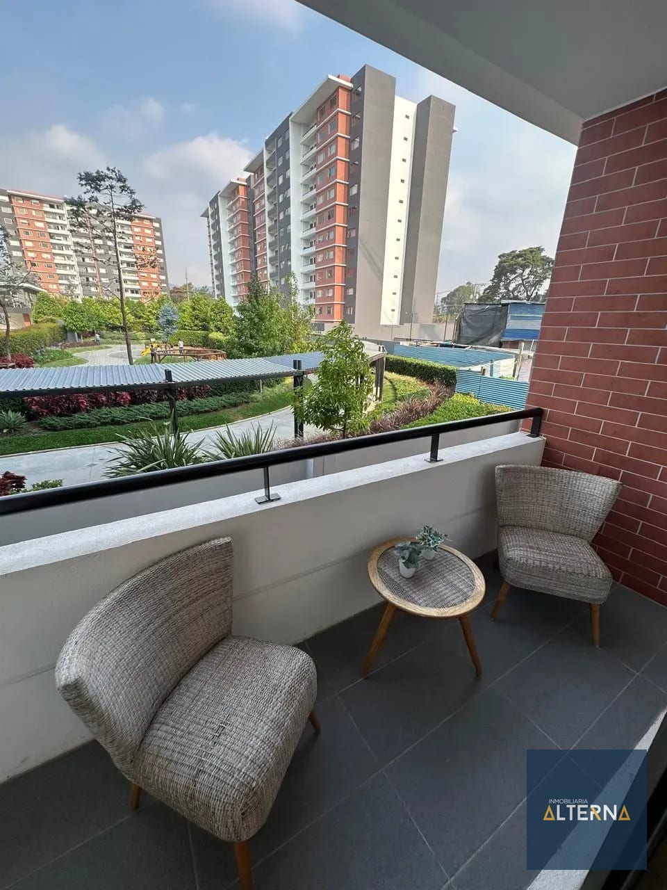 Apartamento en renta en Zona 14 — Apartamento en Alquiler en Zona 14, Guatemala, Ciudad — foto 5 de 8