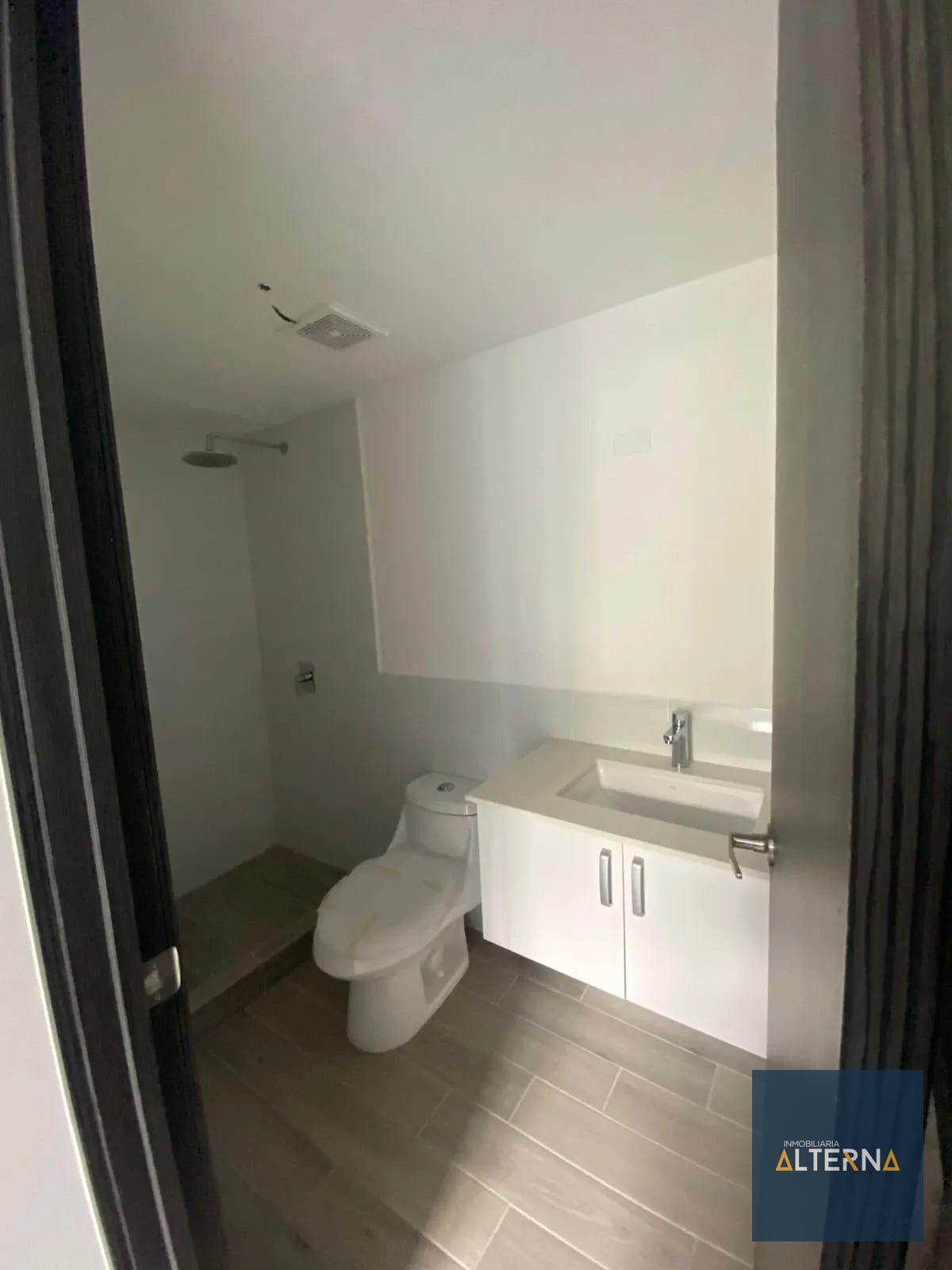 Apartamento en Renta en Zona 16 — Apartamento en Alquiler en Zona 16, Guatemala, Ciudad — foto 2 de 8