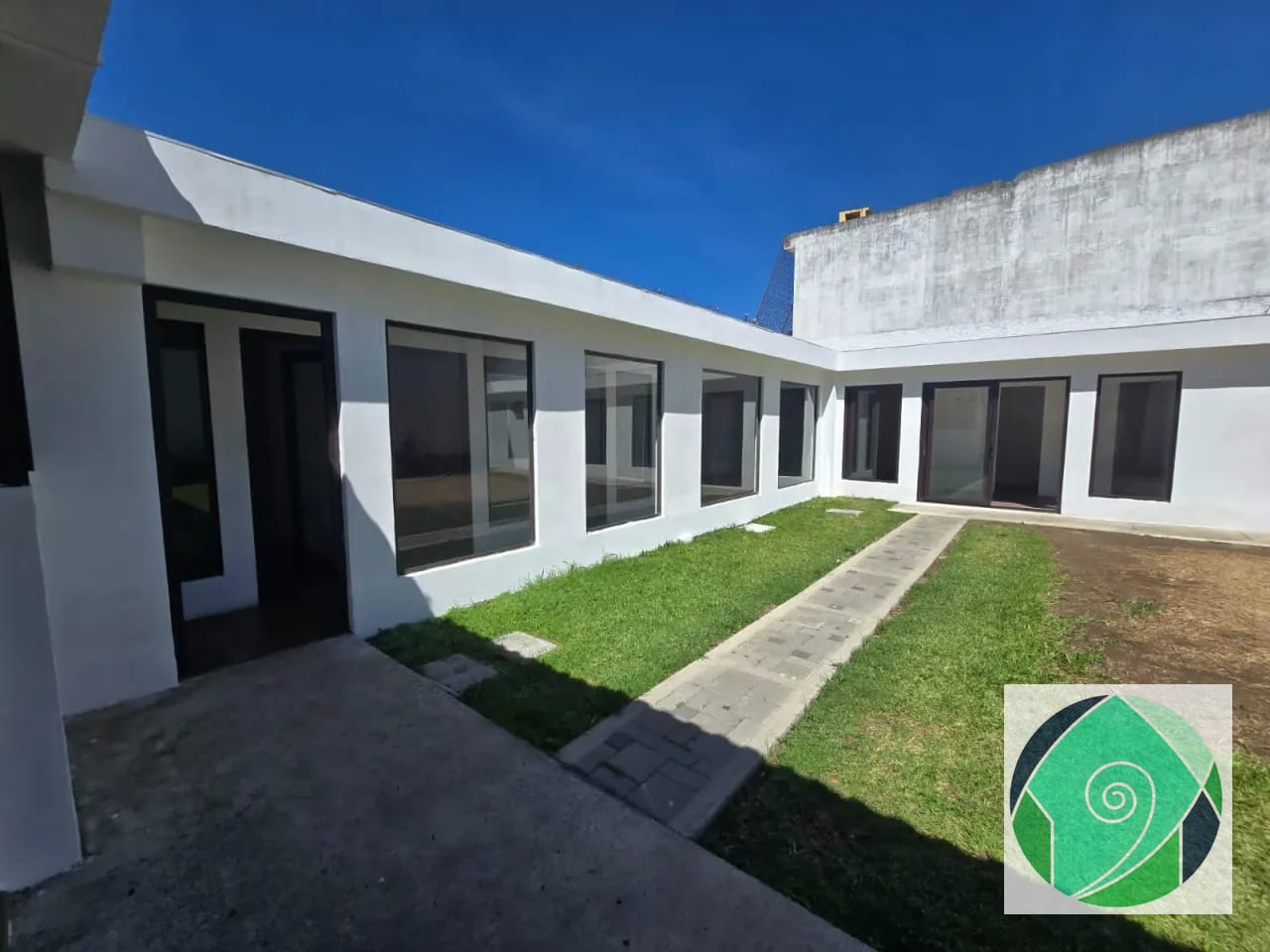 Alquiler propiedad ideal negocio sobre carretera, km 19.7 Carr a El Salvador — Casa en Alquiler en Carretera a El Salvador, Guatemala, Ciudad — foto 2 de 16