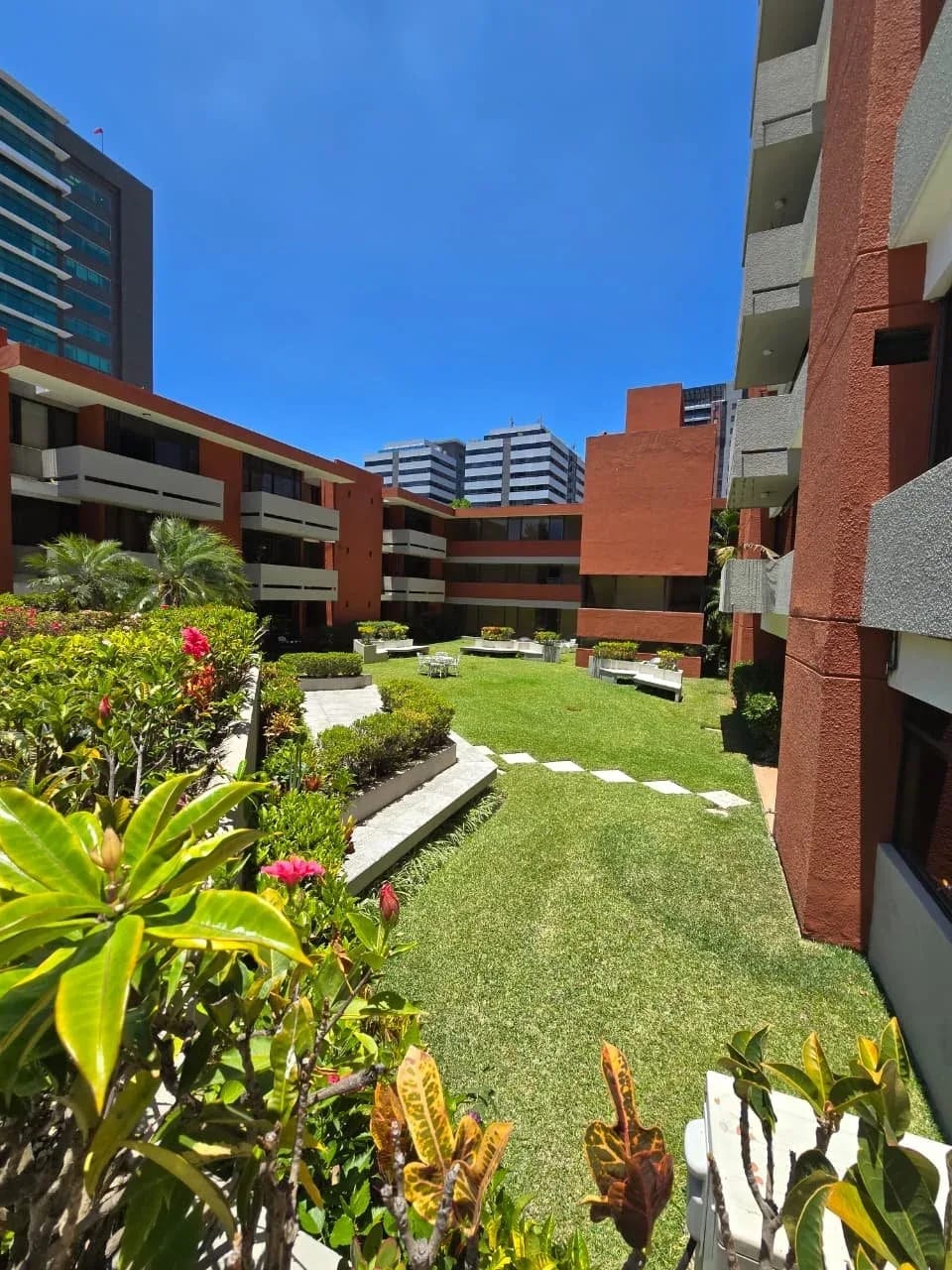 Se Vende/Alquila Apto. Villa Real, Zona 10. — Apartamento en Alquiler en Villareal, Zona 10, Guatemala, Ciudad — foto 14 de 16