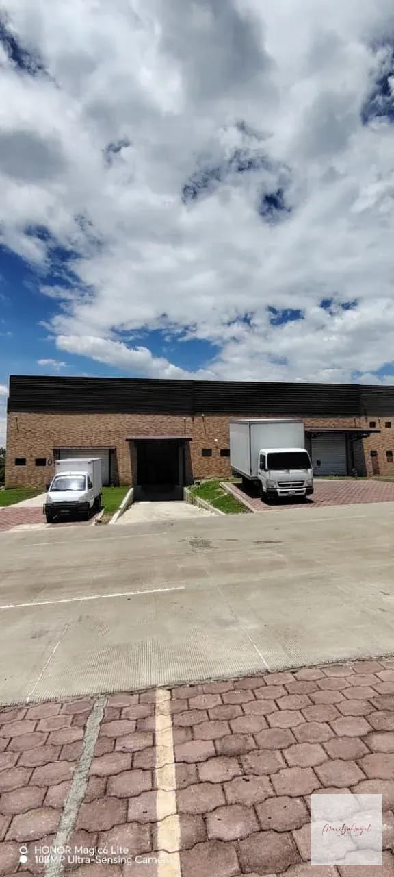 Bodega en Renta en Escuintla — Bodega / Ofibodega en Alquiler en Escuintla, Escuintla — foto 1 de 5