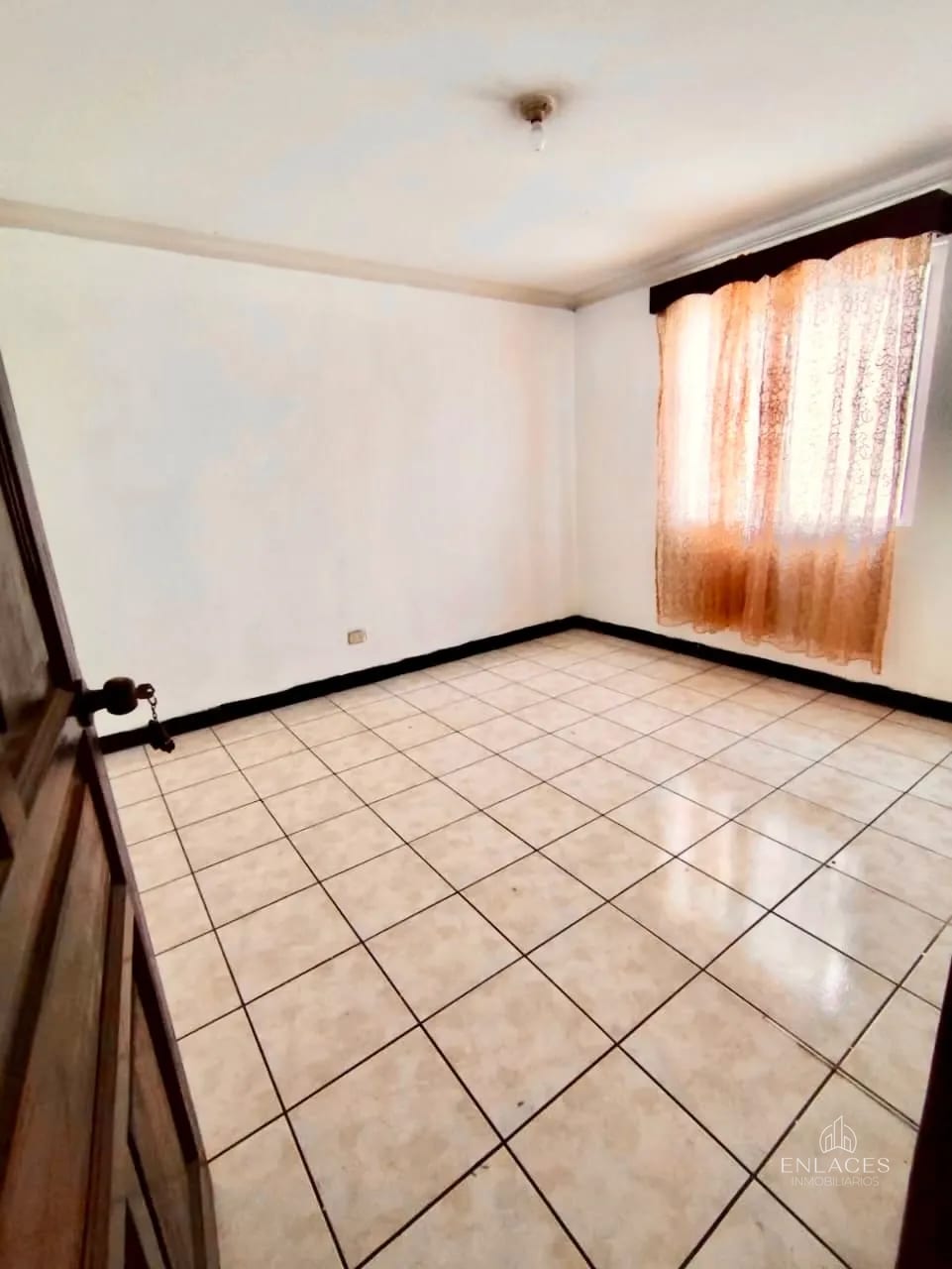 Zona 7 de San Miguel Petapa • Casa en Venta • Condominio Paseo de Fuentes 3 — Casa en Venta en San Miguel Petapa, Guatemala, Ciudad — foto 6 de 6