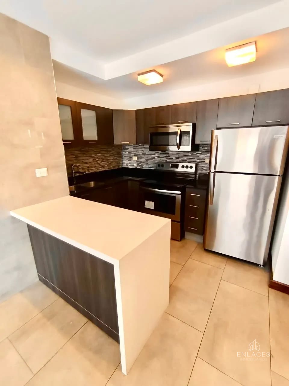 Zona 10 • Apartamento en Venta • Edificio Neo 1 — Apartamento en Venta en Neo Apartamentos, Zona 10, Guatemala, Ciudad — foto 2 de 17