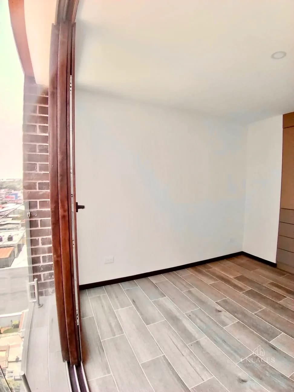 Zona 10 • Apartamento en Venta • Edificio Biko — Apartamento en Venta en Biko, Zona 10, Guatemala, Ciudad — foto 12 de 15