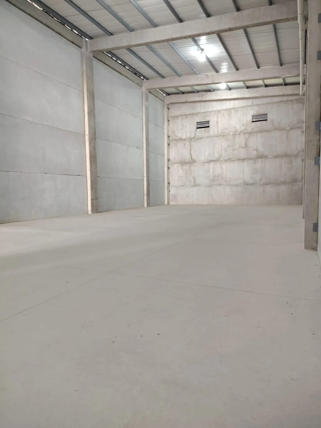 Ofibodega Calzada la Paz en Renta — Bodega / Ofibodega en Venta en Zona 5, Guatemala, Ciudad — foto 2 de 14