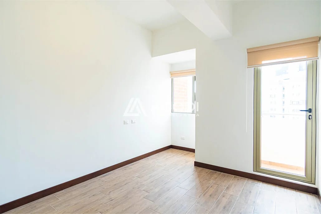 Apartamento en Zona 10 — Apartamento en Venta en Zona 10, Guatemala, Ciudad — foto 2 de 3