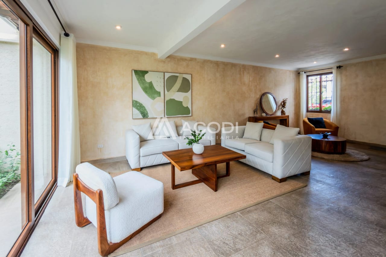 Casa cerca de Antigua Guatemala — Casa en Venta en Antigua, Sacatepéquez — foto 2 de 11
