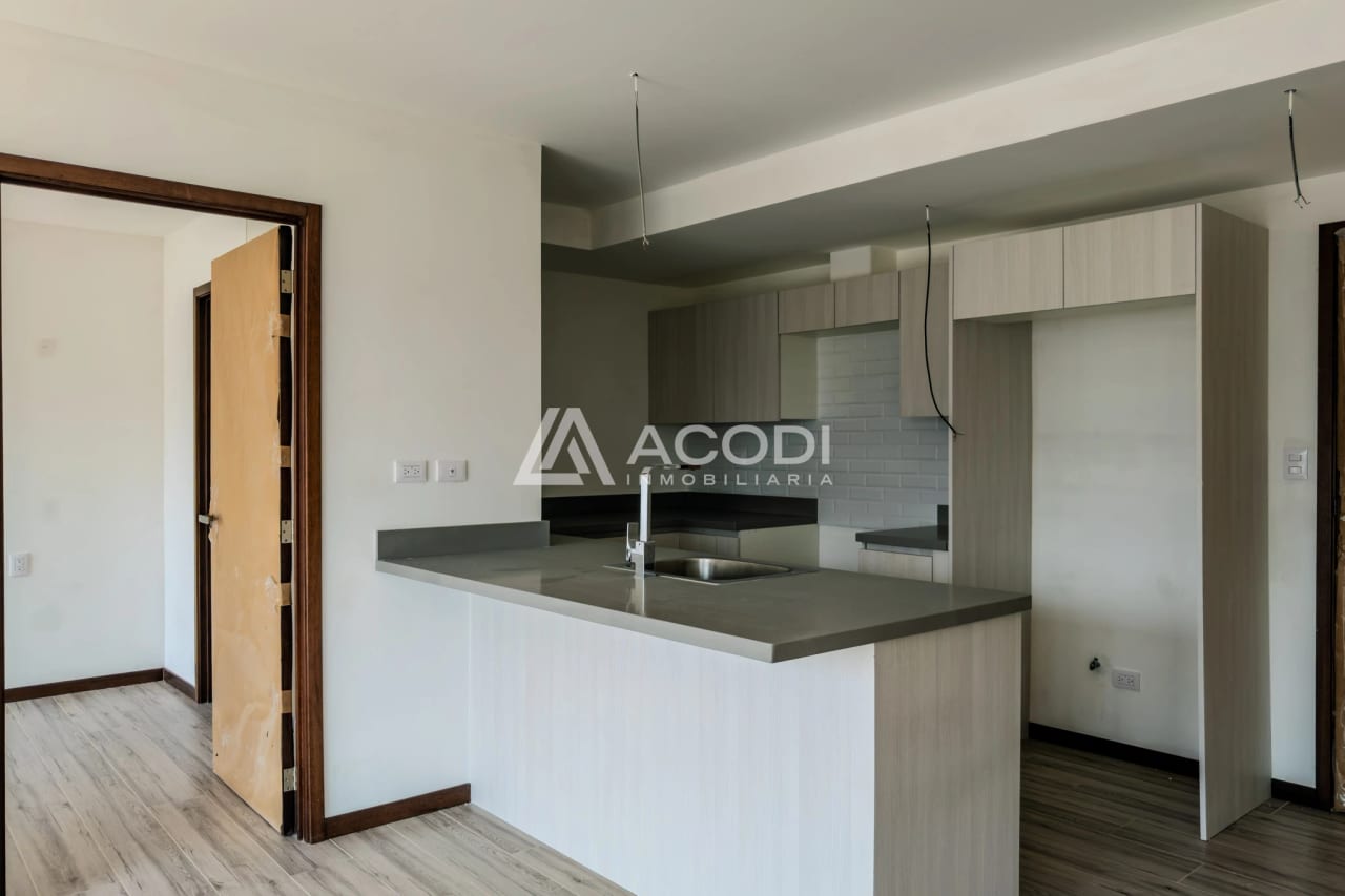 Apartamento en zona 10 — Apartamento en Venta en Zona 10, Guatemala, Ciudad — foto 3 de 10