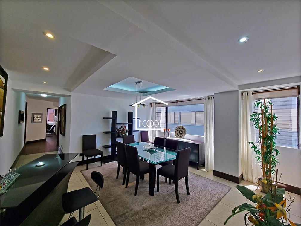 Apartamento amueblado en zona 10 — Apartamento en Venta en Zona 10, Guatemala, Ciudad — foto 2 de 9