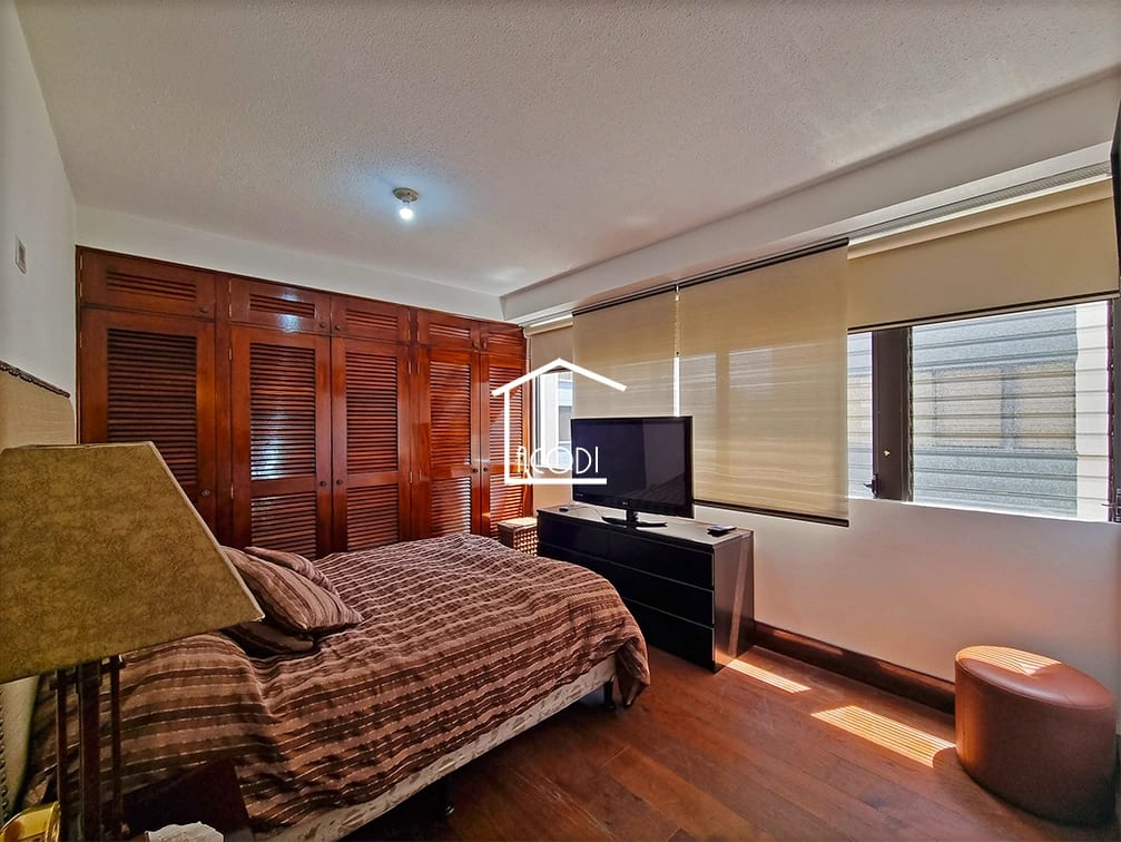 Apartamento amueblado en zona 10 — Apartamento en Venta en Zona 10, Guatemala, Ciudad — foto 7 de 9
