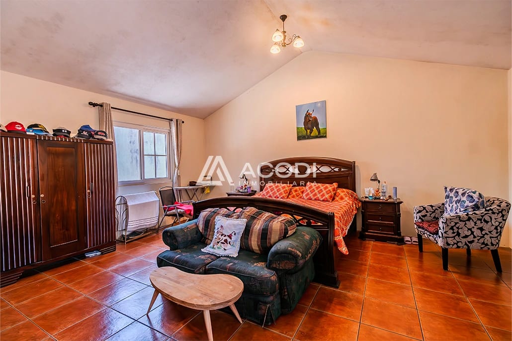Casa con terreno en San Cristóbal sector B1, Zona 8 de Mixco — Casa en Venta en Zona 8 Mixco, Guatemala, Ciudad — foto 7 de 10