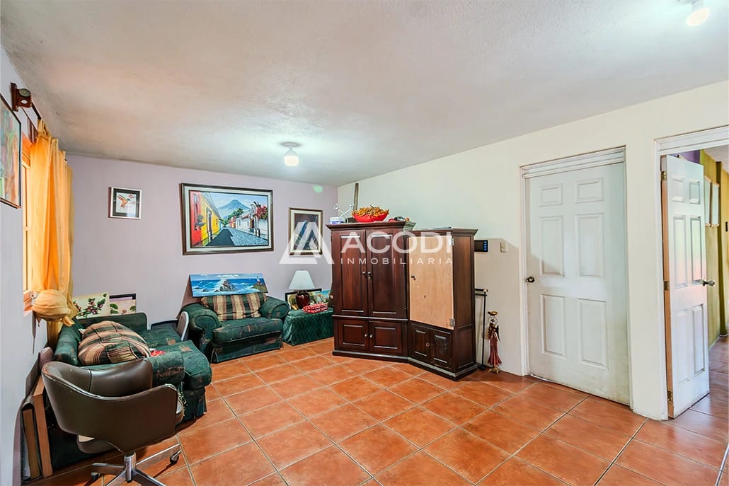 Casa con terreno en San Cristóbal sector B1, Zona 8 de Mixco — Casa en Venta en Zona 8 Mixco, Guatemala, Ciudad — foto 6 de 10