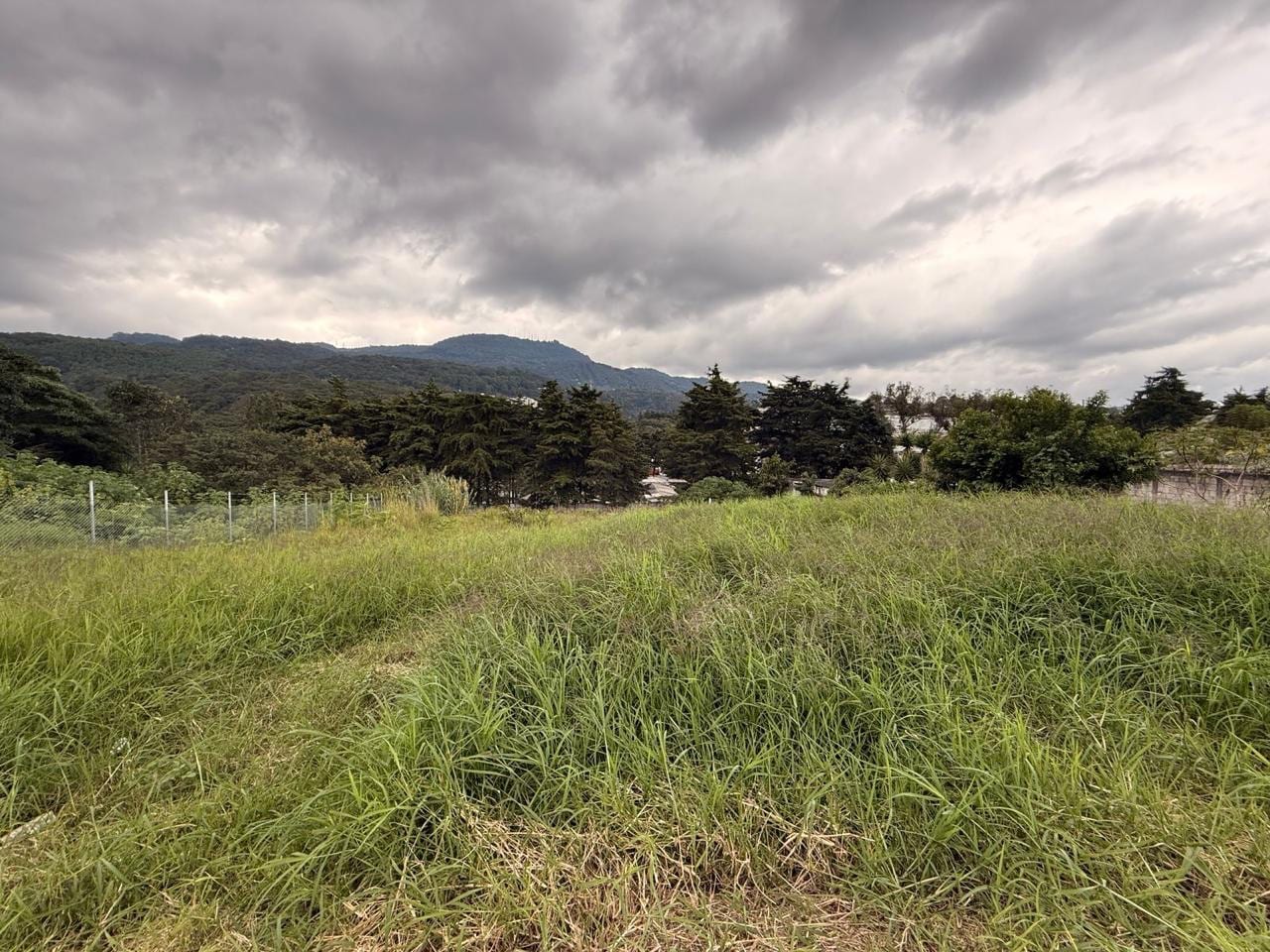 Vendo Amplio Terreno Totalmente Plano Ideal para Desarrollo de Bodegas en Ciudad San Cristobal San Cristóbal – Sector A-3! 🏭 — Terreno en Venta en Zona 8 Mixco, Guatemala, Ciudad — foto 2 de 4