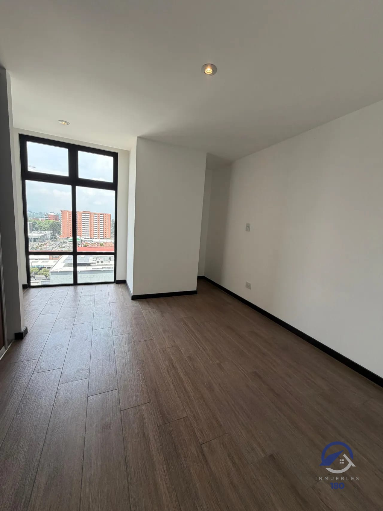 Apartamento en venta en Edificio IQ10, zona 10 — Apartamento en Venta en IQ10, Zona 10, Guatemala, Ciudad — foto 7 de 16