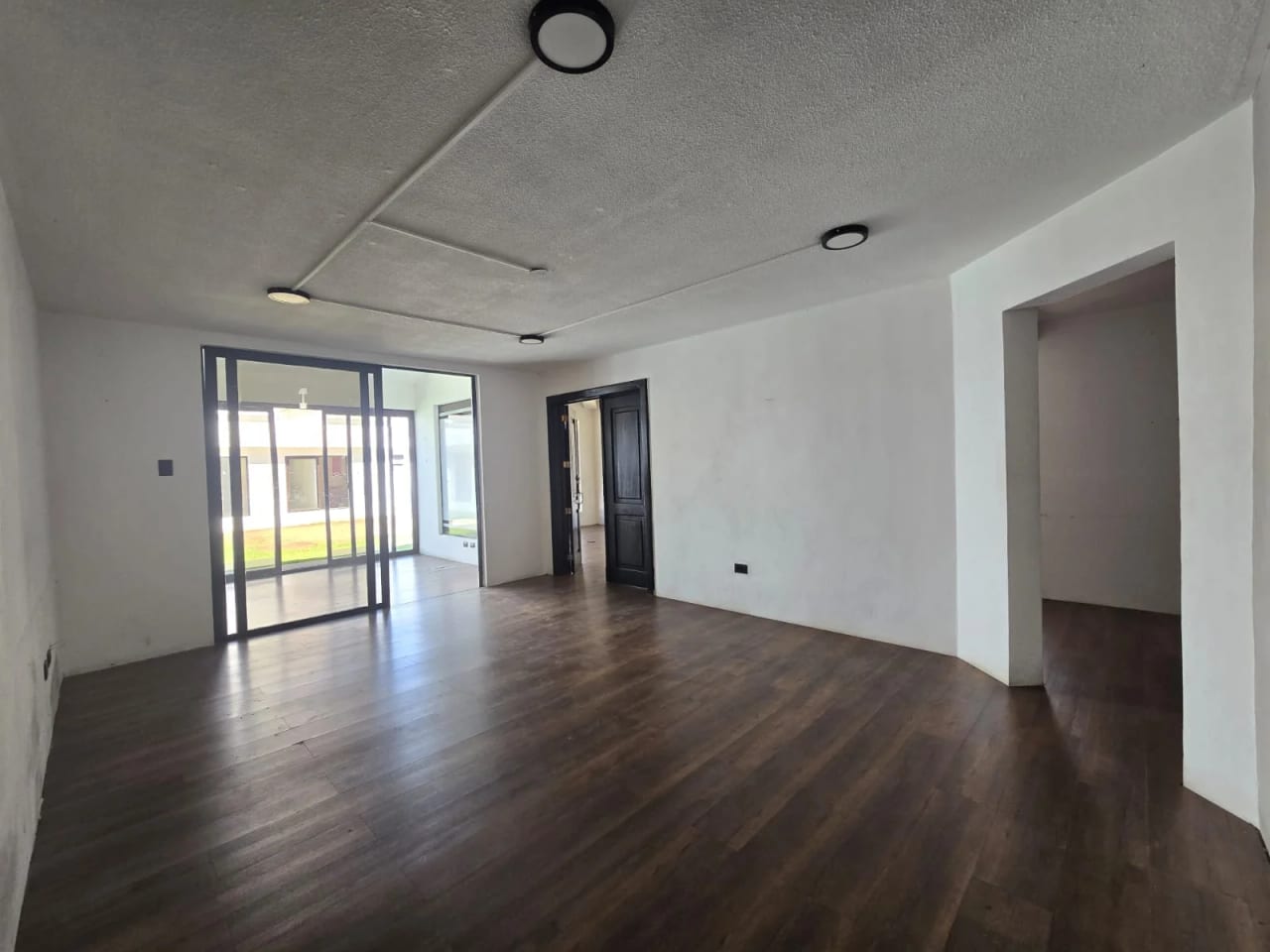 Venta de Propiedad ideal para Oficina en el Km.19.7 Carretera a El Salvador — Casa en Venta en Carretera a El Salvador, Guatemala, Ciudad — foto 11 de 15