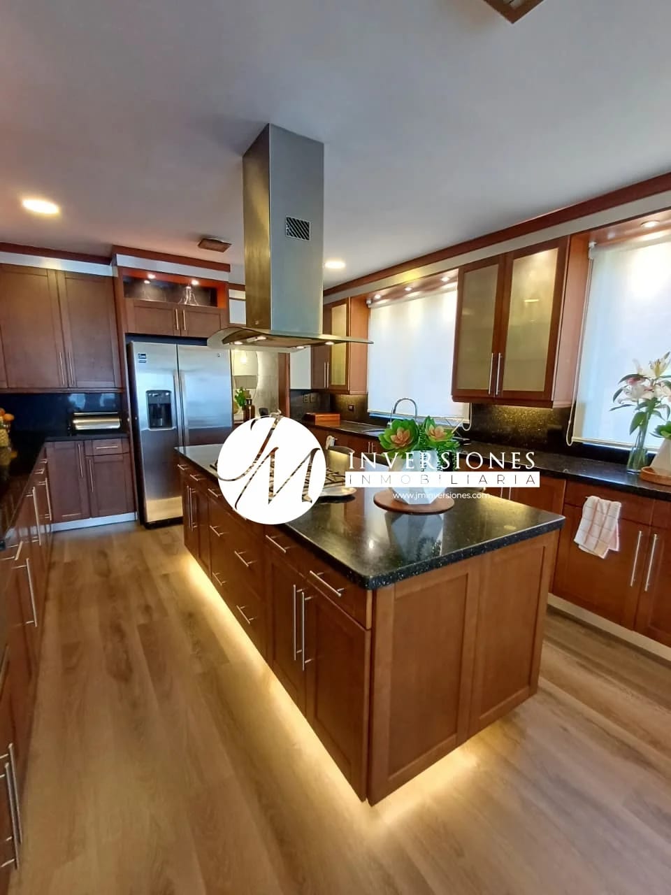 Casa Amueblada en Venta Villa Serena Muxbal — Casa en Venta en Carretera a El Salvador, Guatemala, Ciudad — foto 1 de 17
