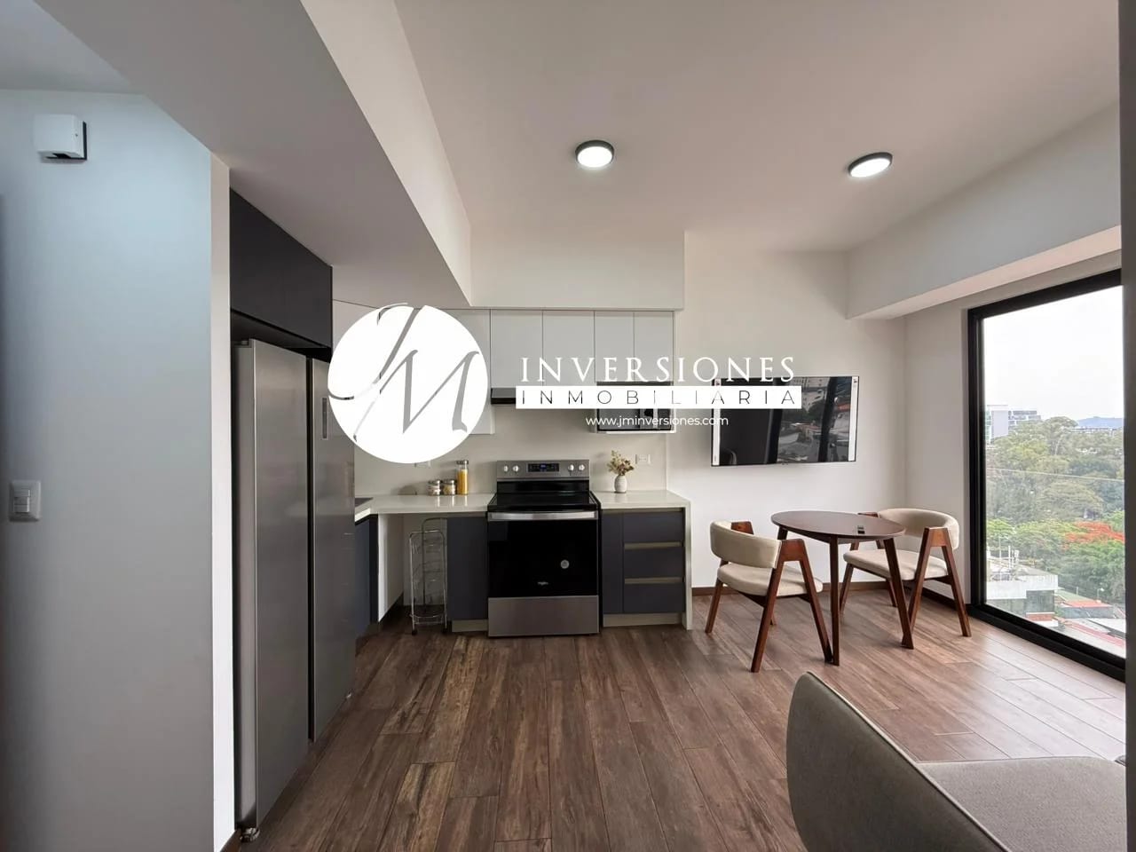 Apartamento en Renta Amueblado en zona 10 — Apartamento en Alquiler en Zona 10, Guatemala, Ciudad — foto 3 de 10