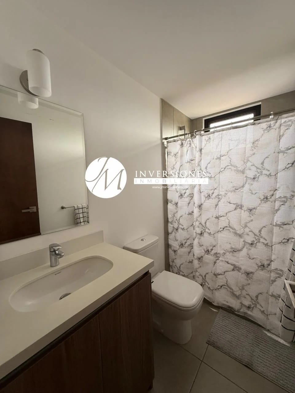 Apartamento en Renta Amueblado en zona 10 — Apartamento en Alquiler en Zona 10, Guatemala, Ciudad — foto 6 de 10