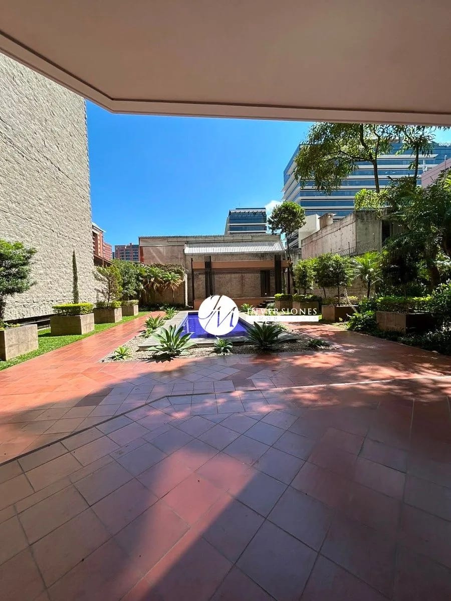 Apartamento en venta Amueblado en zona 10 — Apartamento en Venta en Zona 10, Guatemala, Ciudad — foto 12 de 17