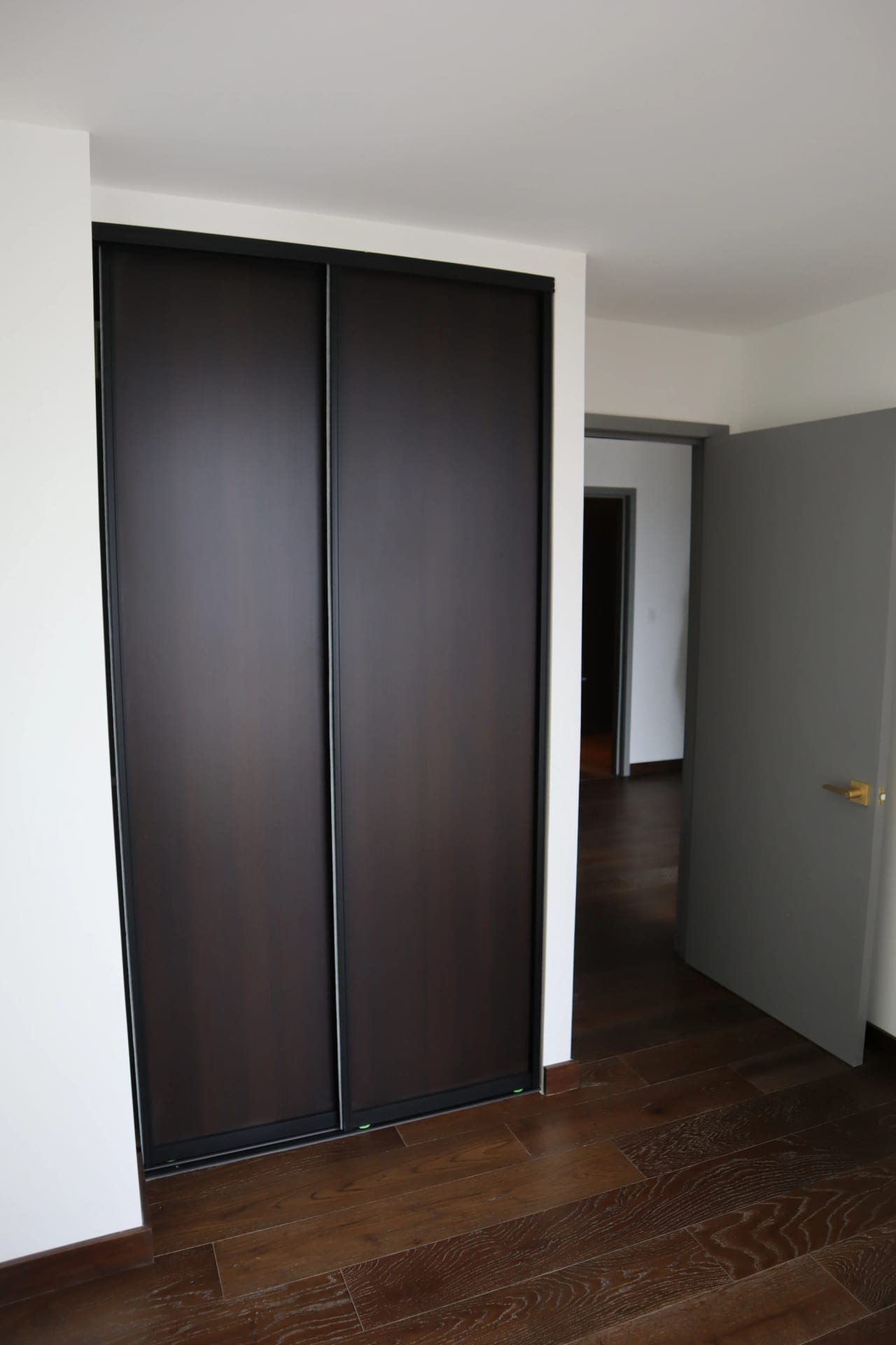 Apartamento Moderno en zona 10 — Apartamento en Alquiler en Zona 10, Guatemala, Ciudad — foto 2 de 15