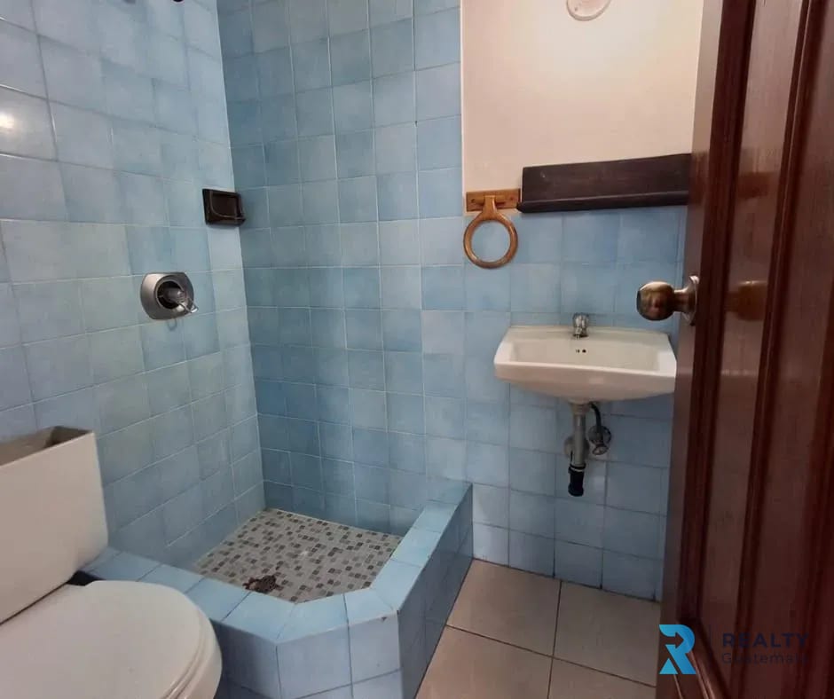 RENTO Casa Zona 4 — Casa en Alquiler en Zona 4, Guatemala, Ciudad — foto 13 de 16