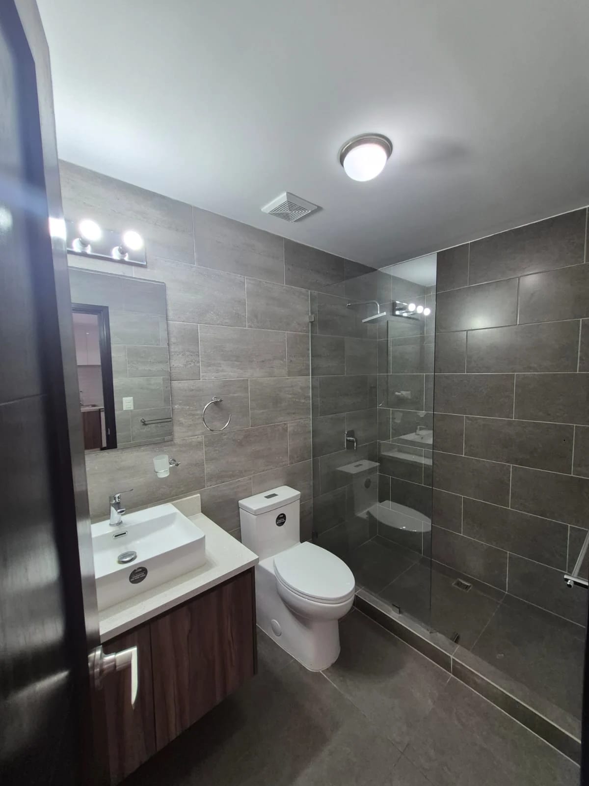 Apartamento en Renta Zona 15 Vista Hermosa 1 — Apartamento en Alquiler en Zona 15, Guatemala, Ciudad — foto 6 de 11