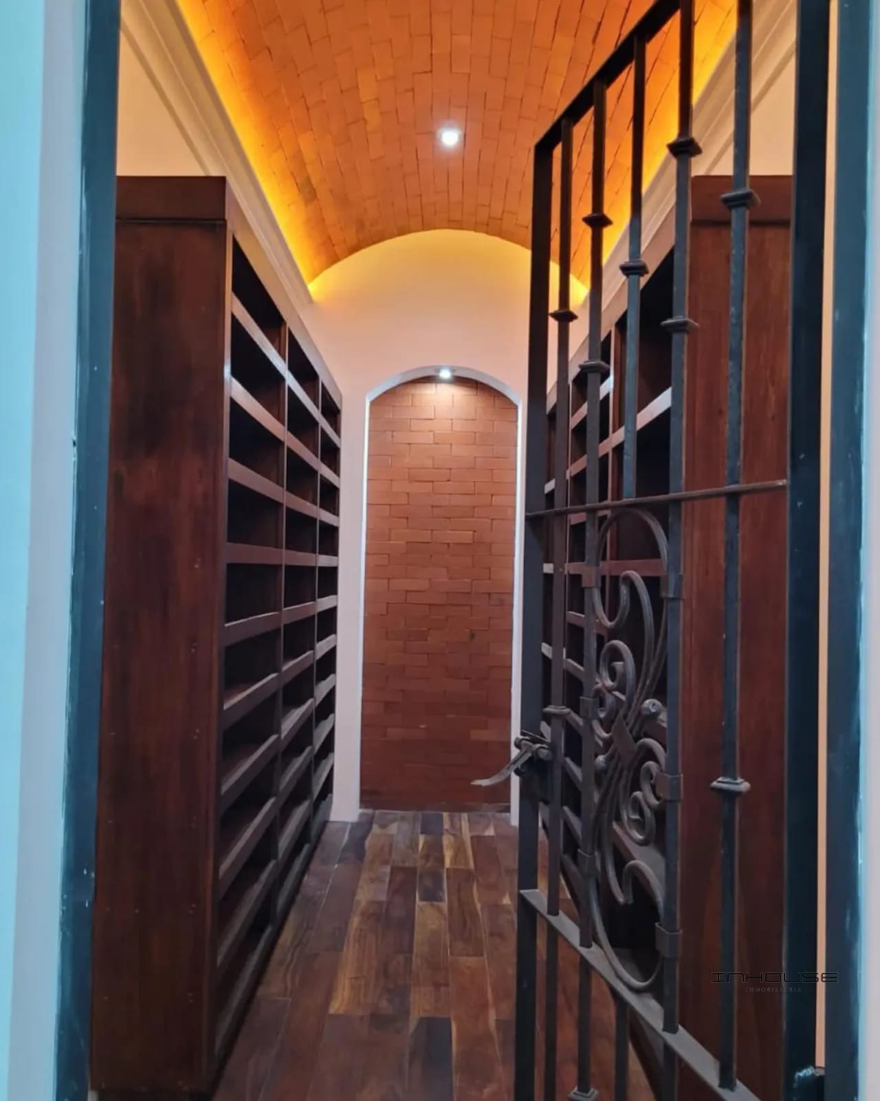 Casa en Venta en Zona 16 Moderna, Cumbres — Casa en Venta en Zona 16, Guatemala, Ciudad — foto 11 de 12