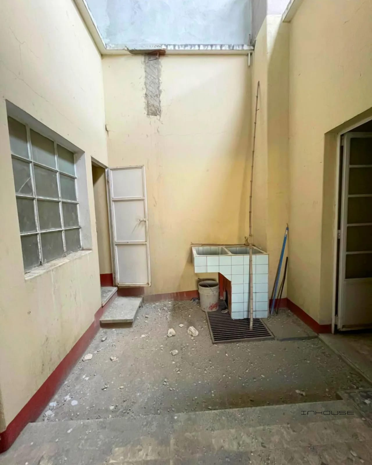 Casa en Venta en Zona 3 Fuera de Garita Ideal para Uso Comercial — Casa en Venta en Zona 3, Guatemala, Ciudad — foto 7 de 15