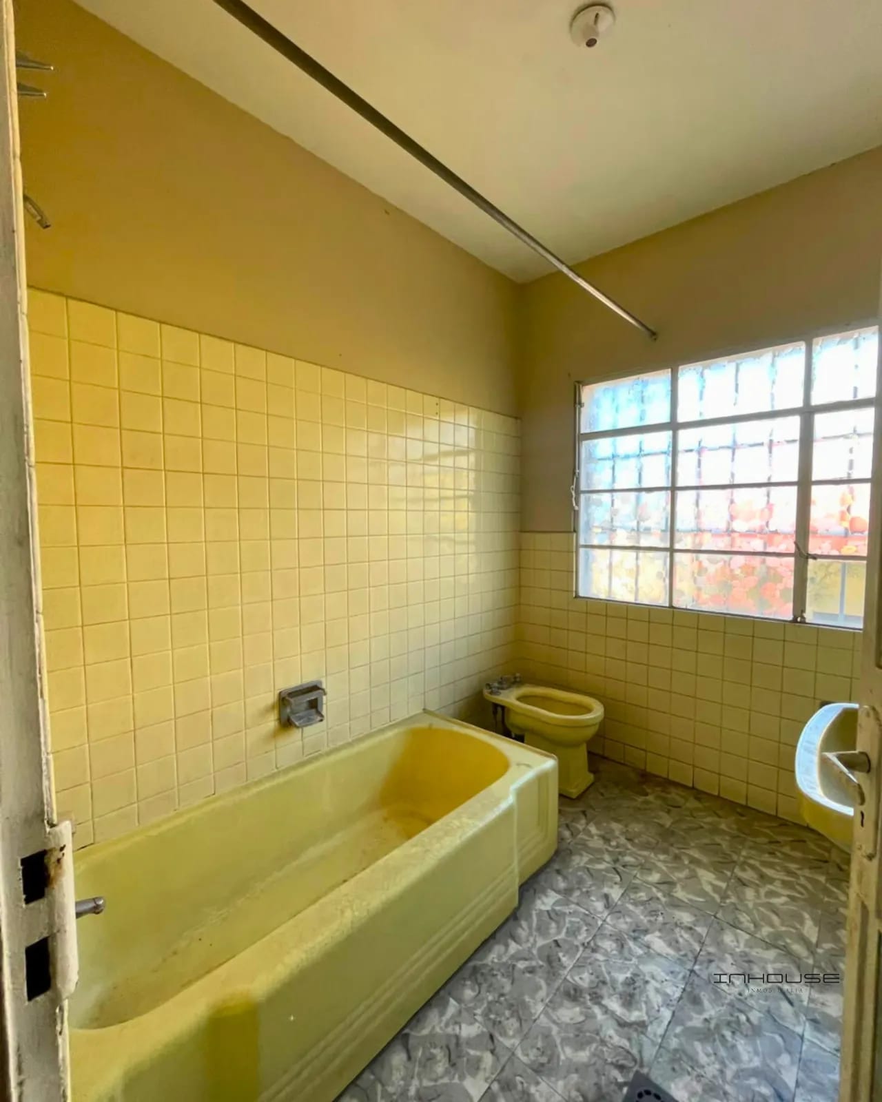 Casa en Venta en Zona 3 Fuera de Garita Ideal para Uso Comercial — Casa en Venta en Zona 3, Guatemala, Ciudad — foto 13 de 15