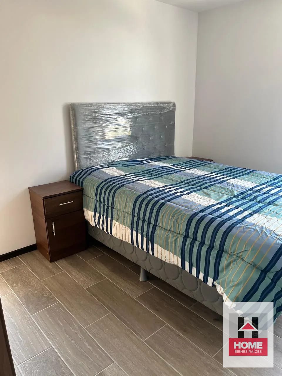 Cerca Oakland Mall Apartamento en Venta Zona 10 — Apartamento en Venta en Biko, Zona 10, Guatemala, Ciudad — foto 2 de 12