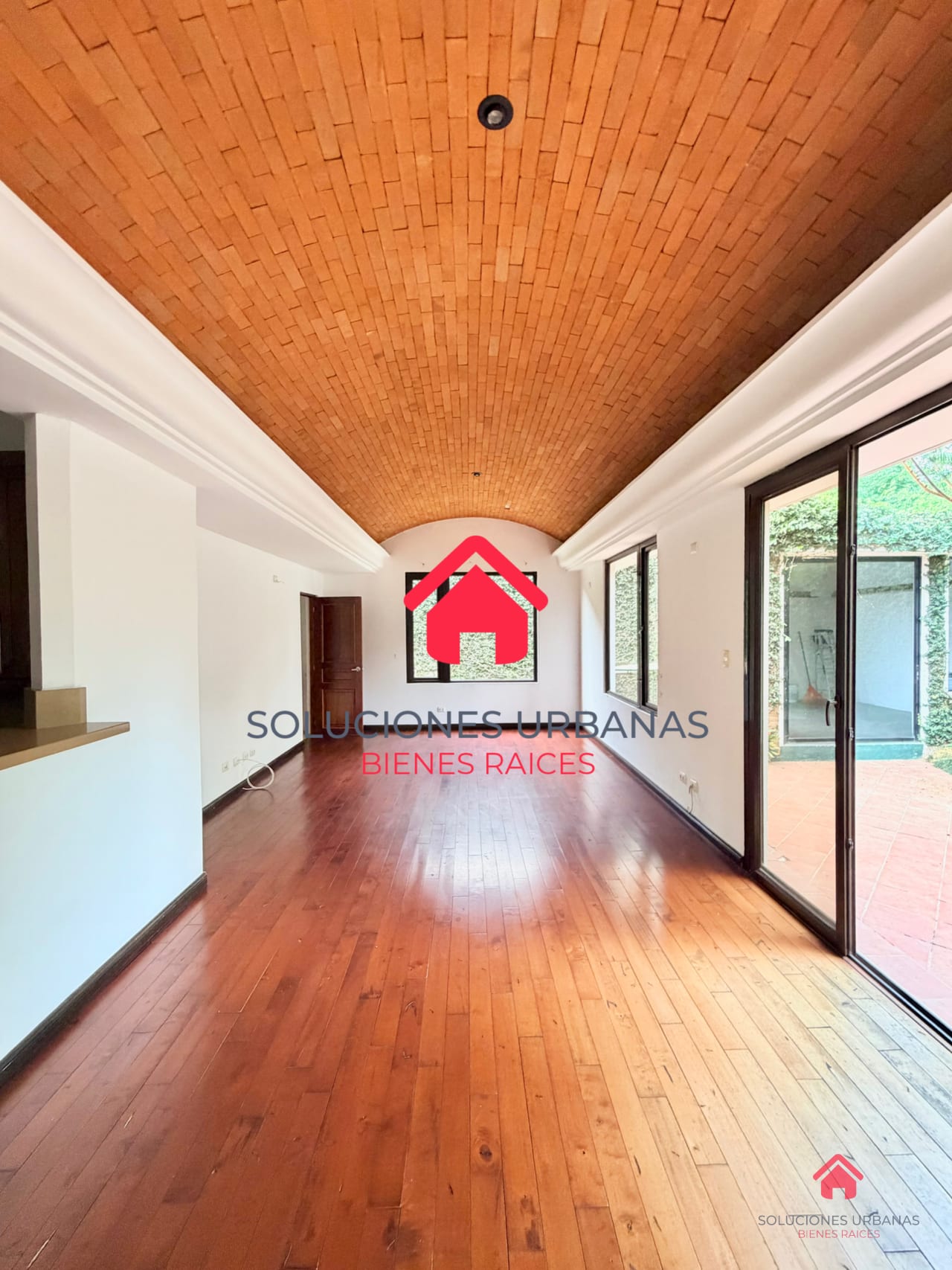 Lindisima Casa KM. 21.5 Carretera a el Salvador — Casa en Venta en Carretera a El Salvador, Guatemala, Ciudad — foto 4 de 12