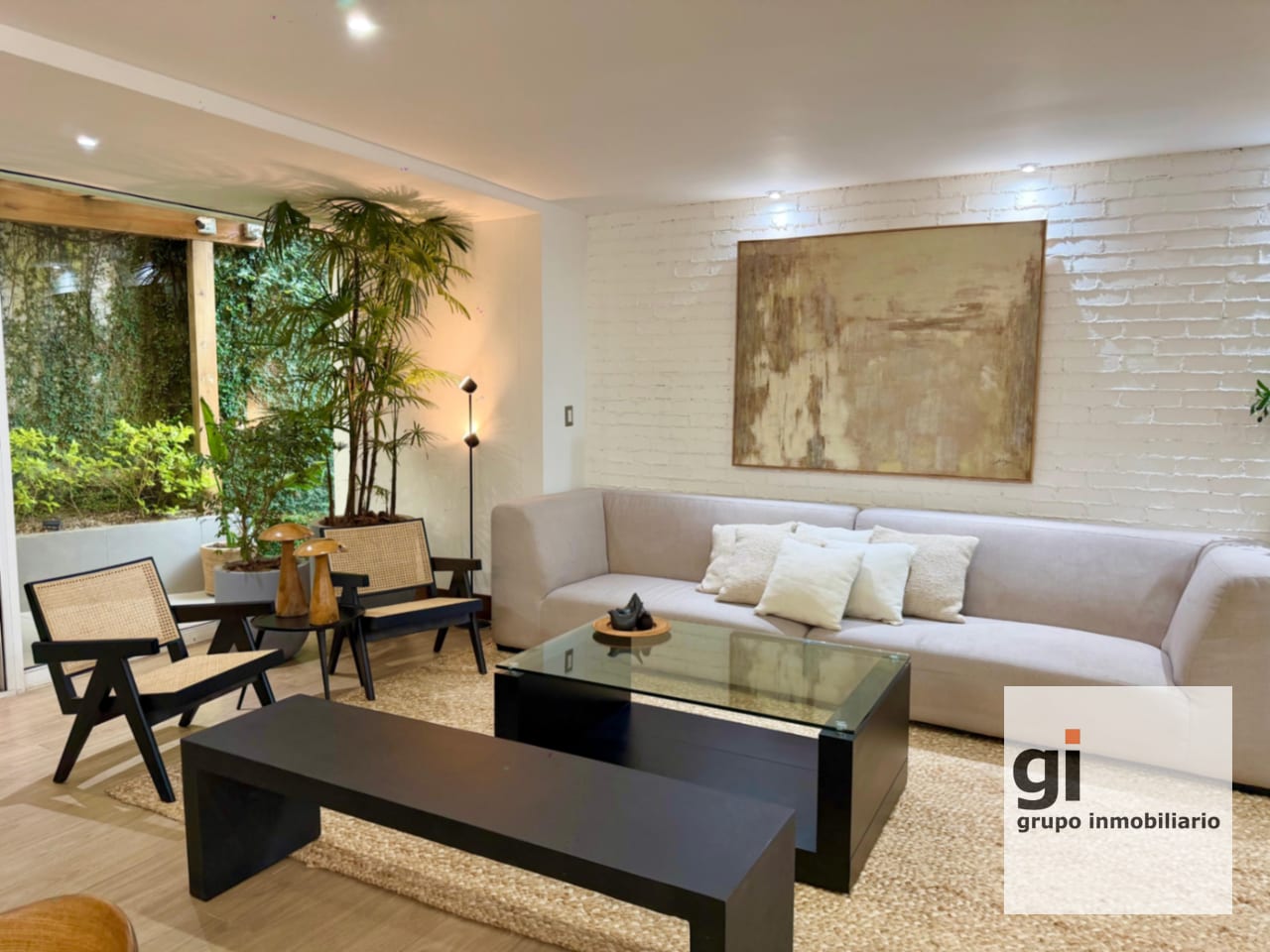 Hermosa casa en venta zona 16 dentro de condominio a 4 min de Cayala — Casa en Venta en Zona 16, Guatemala, Ciudad — foto 1 de 10