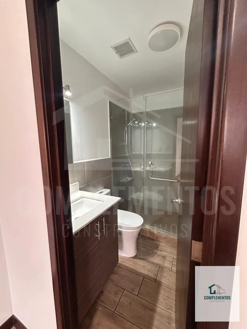 Casalini Diagonal 6, Apartamento en Renta zona 10 — Apartamento en Alquiler en Casalini Diagonal 6, Zona 10, Guatemala, Ciudad — foto 10 de 10