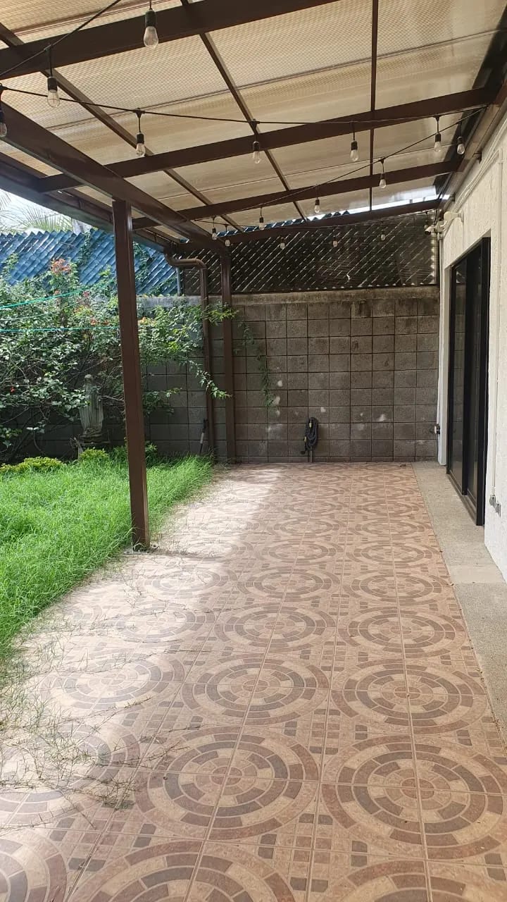 Casa en Venta Zona 16 en Portal de San Isidro I + 1 — Casa en Venta en Portal de San Isidro I, Zona 16, Guatemala, Ciudad — foto 8 de 17