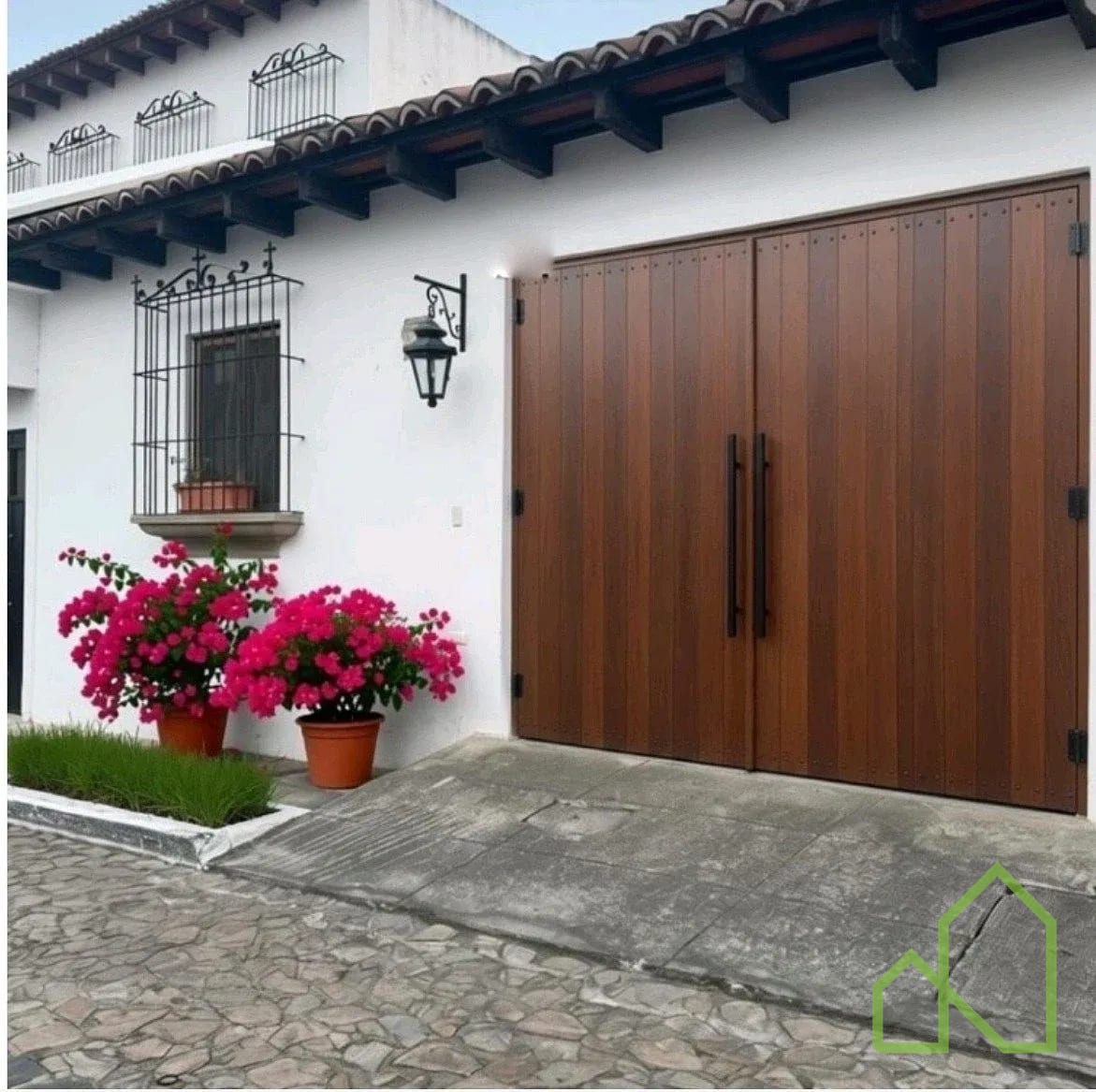 Casa Remodelada en Venta Portal de Antigua — Casa en Venta en Antigua, Sacatepéquez — foto 1 de 9