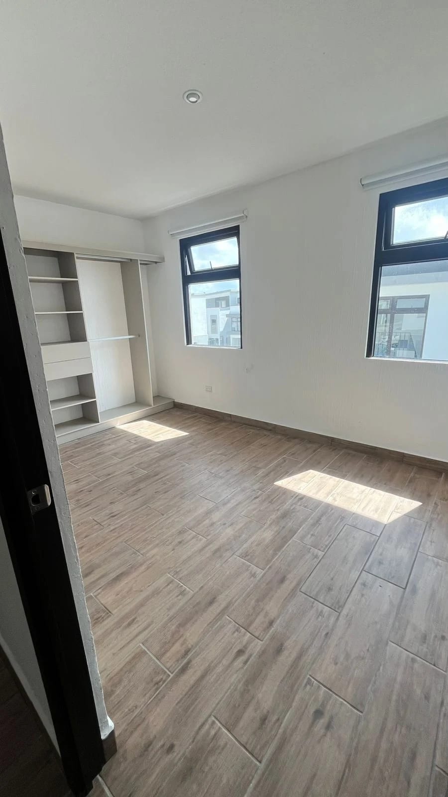 Precioso Penthouse en Serena de Arrazola — Apartamento en Venta en Carretera a El Salvador, Guatemala, Ciudad — foto 5 de 16
