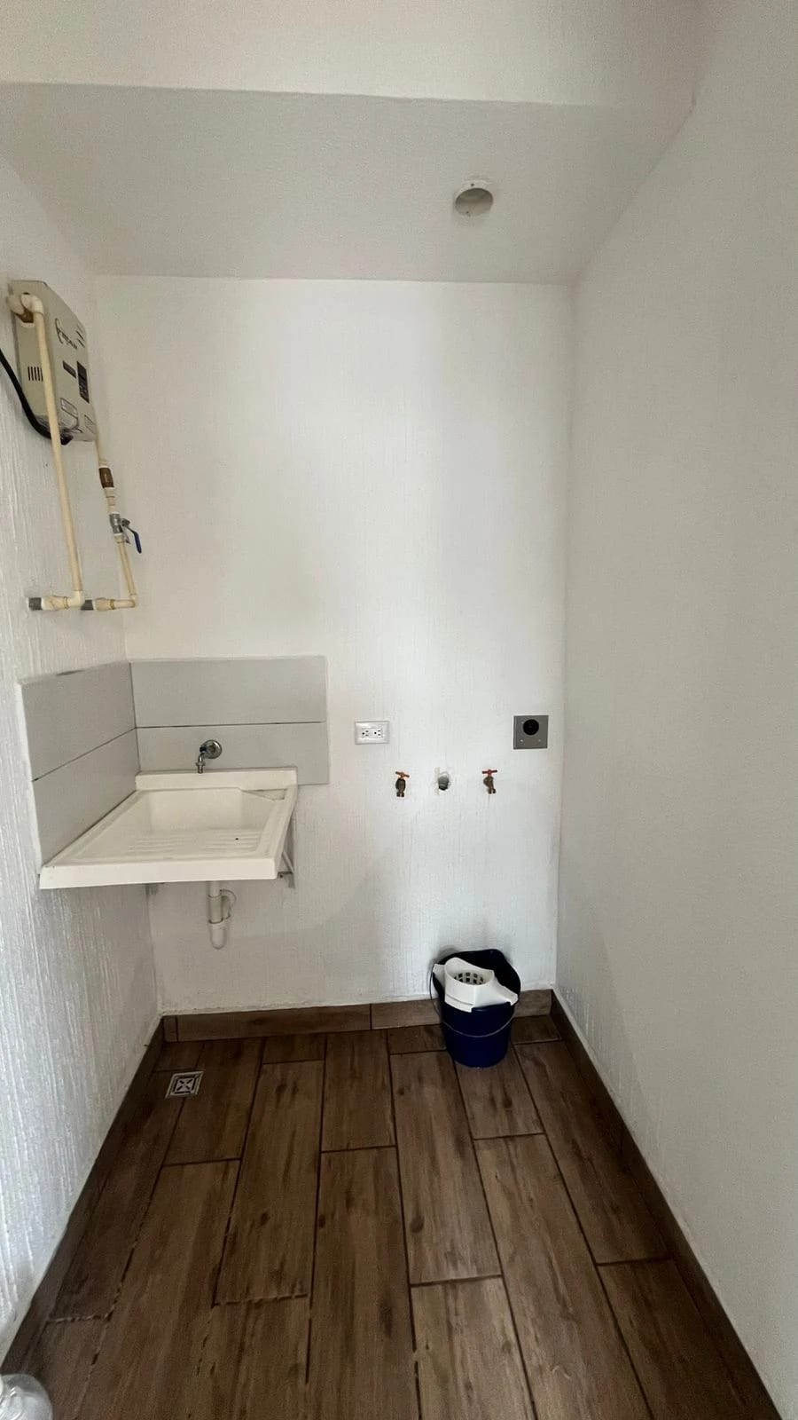 Precioso Penthouse en Serena de Arrazola — Apartamento en Venta en Carretera a El Salvador, Guatemala, Ciudad — foto 7 de 16